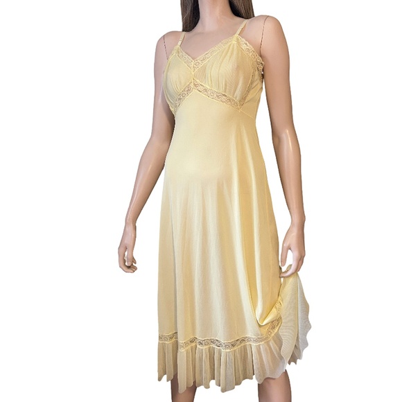Luxite by Kayser Pinup Bombshell Lacy Full Slip Pleated Nylon Chiffon Vintage - Picture 7 of 16